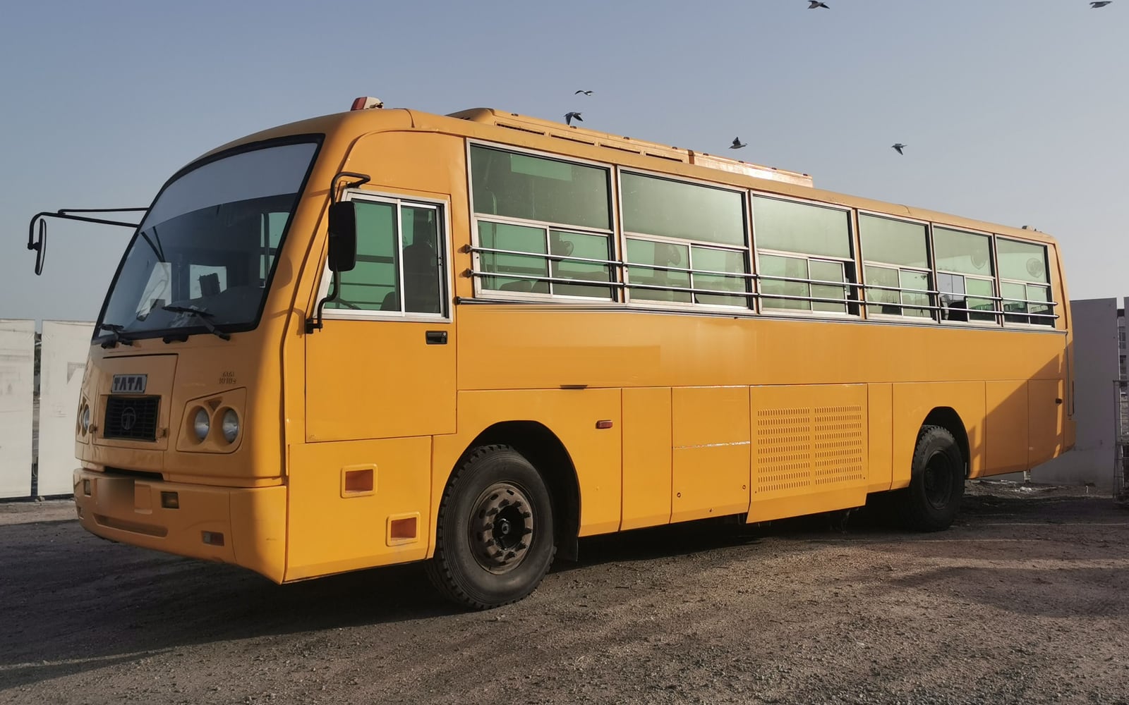 Yellow school bus
